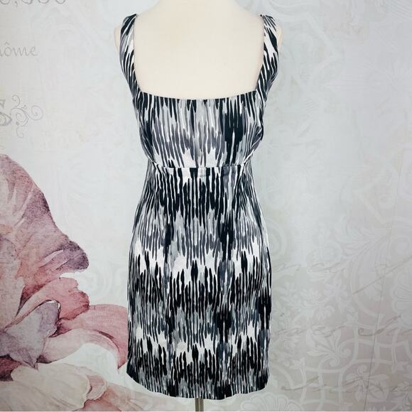 Calvin Klein Dress Black White Grey Patterned dress Size 6 - Picture 1 of 11